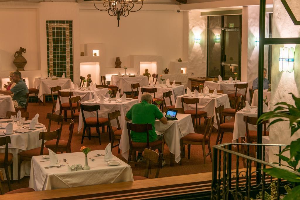 Hotel Bougainvillea San Jose Santo Domingo De Heredia Екстериор снимка