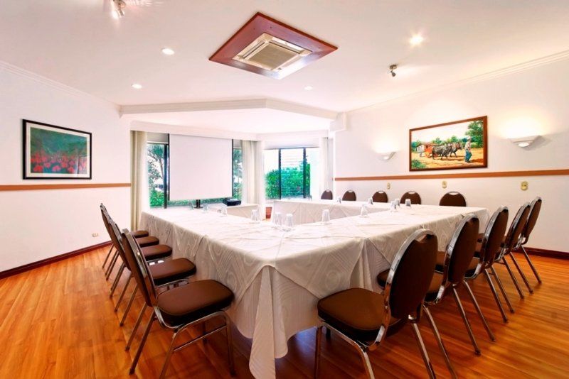 Hotel Bougainvillea San Jose Santo Domingo De Heredia Екстериор снимка