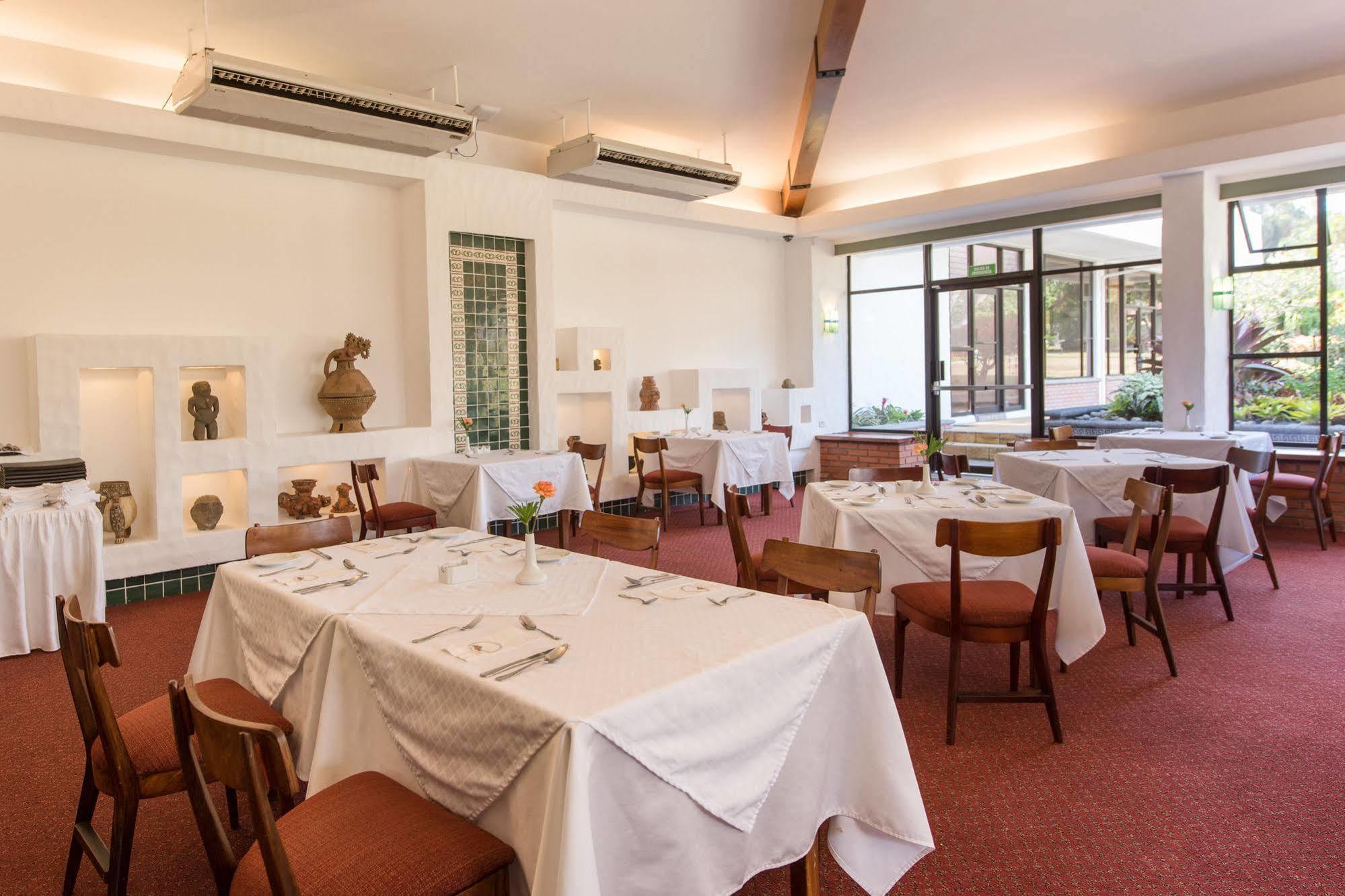 Hotel Bougainvillea San Jose Santo Domingo De Heredia Екстериор снимка